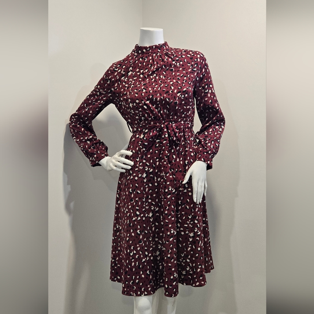 Elegant Maroon Leopard Print Dress
